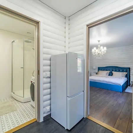 House * Hara